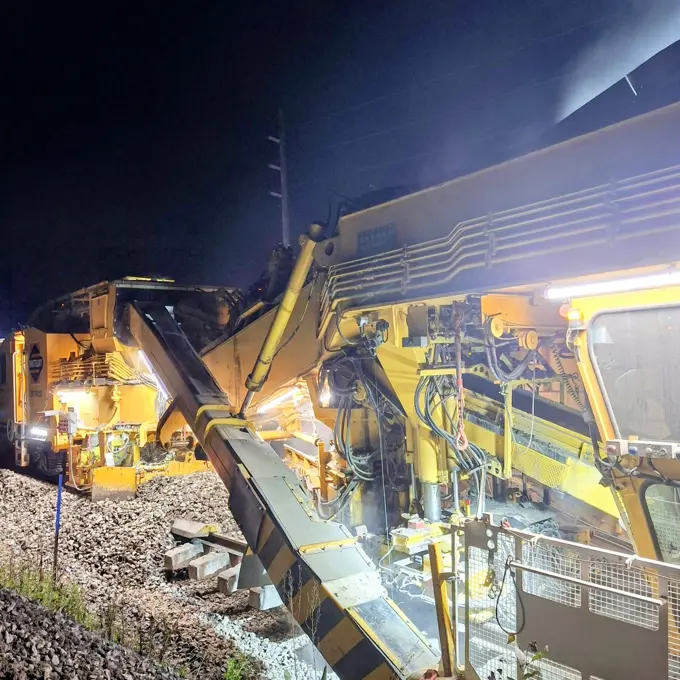RM95 Ballast Cleaner May 2026 3 Night Shift